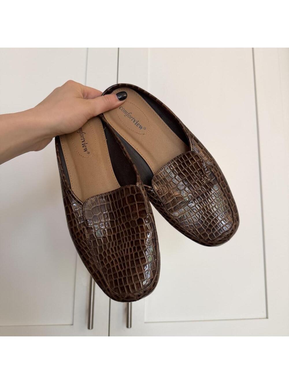 Comfortview Women's Brown Loafer